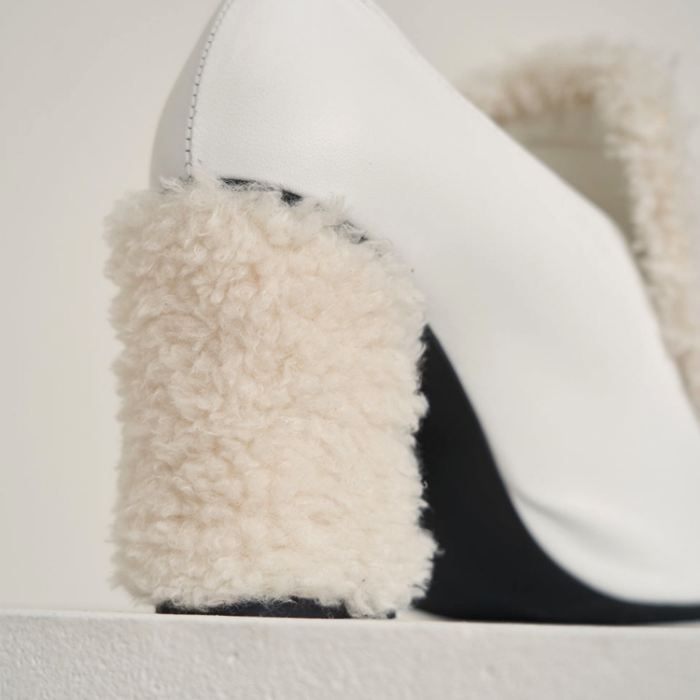 Shearling Heels Pumps - Picture 3 of 10